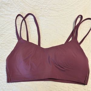 Lululemon like a cloud bra